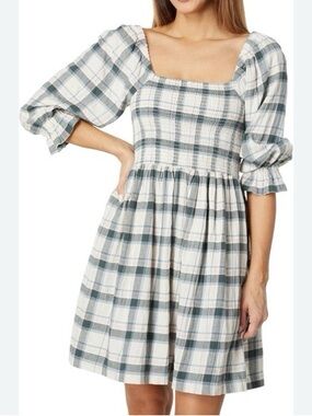 Lucie Elbow-Sleeve Smocked Mini Dress in Lebaum Plaid Antique Cream Size Medium